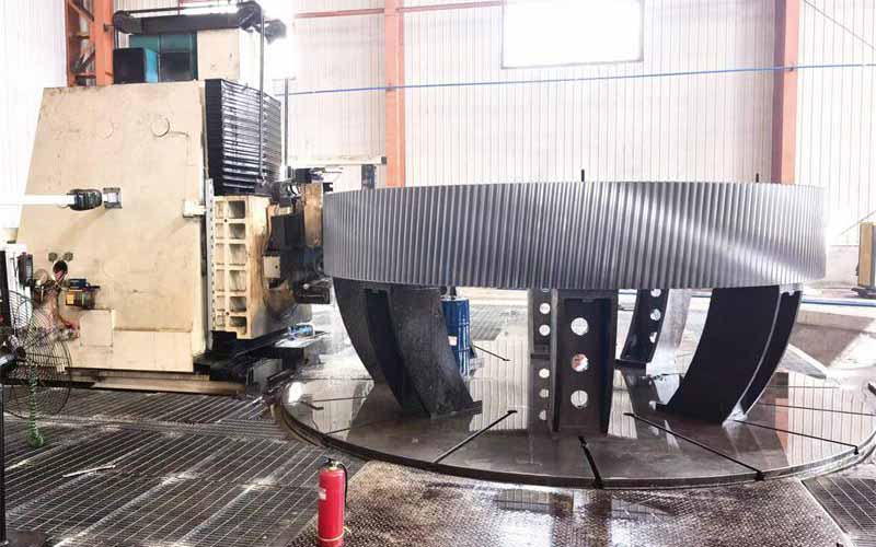 Machine de rectification d'engrenages 12m
